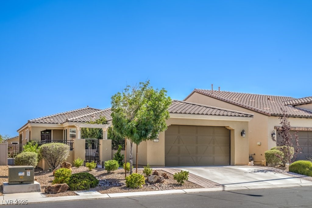3709 Corte Bella Hills Avenue Property Photo 1