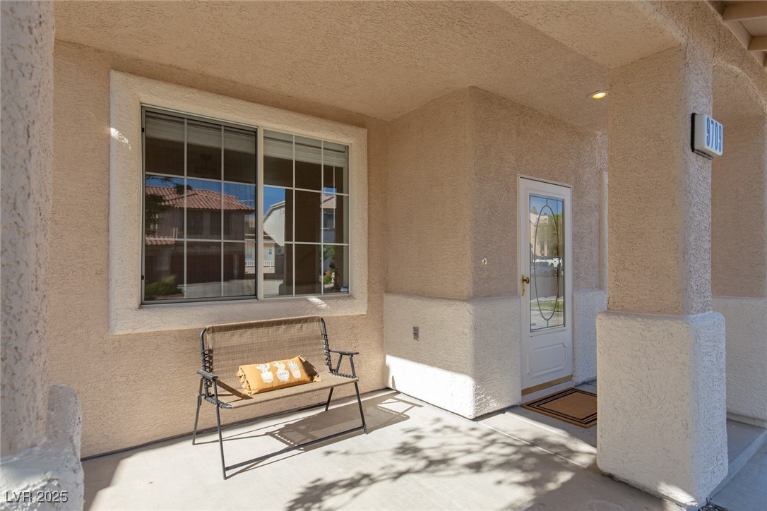 9709 Casper Peak Court Property Photo 5
