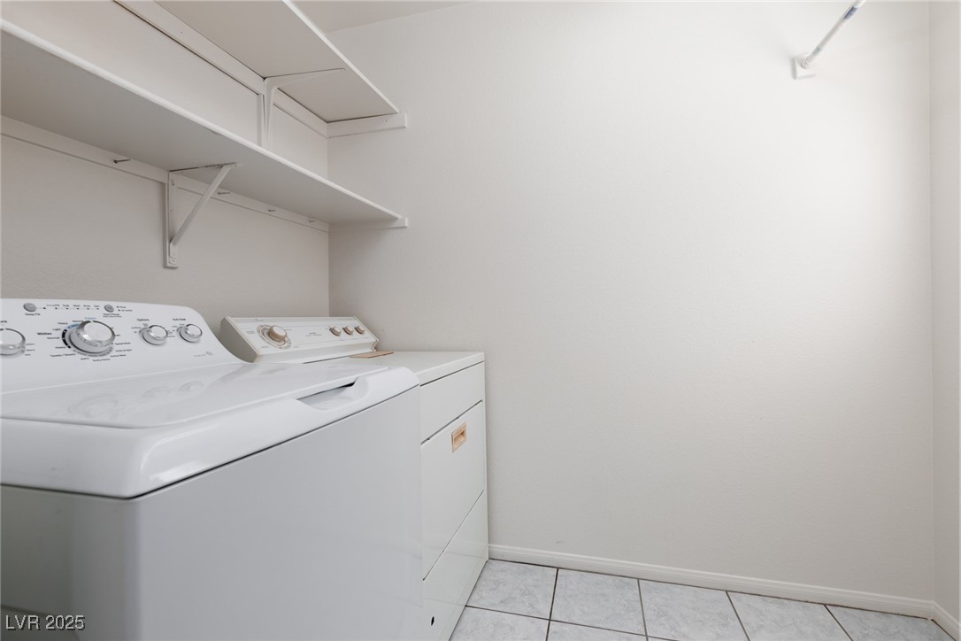 9709 Casper Peak Court Property Photo 28