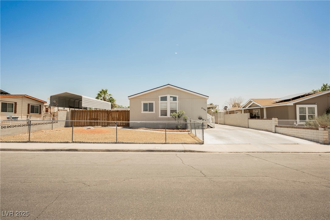 6195 Casa Loma Avenue Property Photo 1