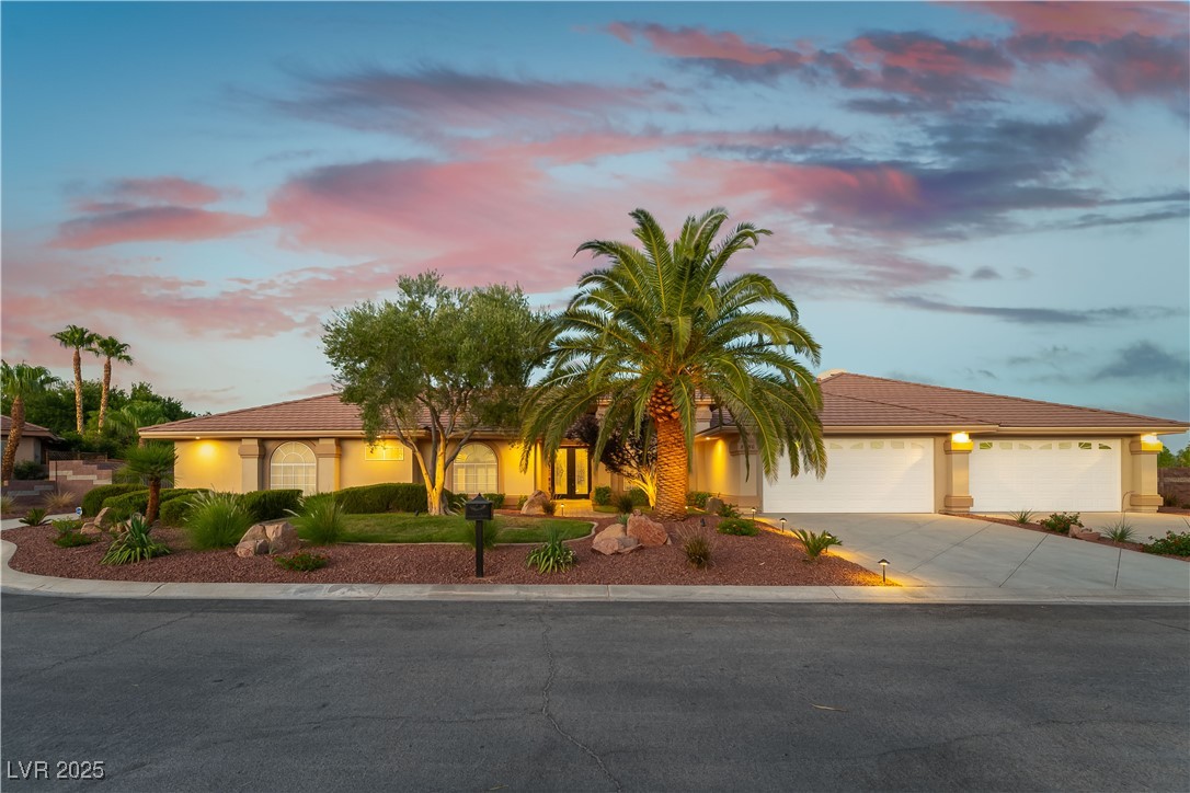 8650 West Verde Way Property Photo 1