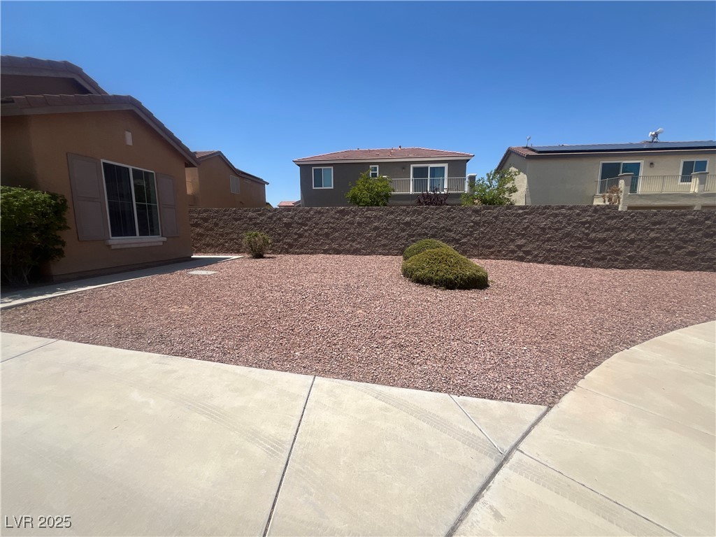 547 Pinetop Lake Street Property Photo 3