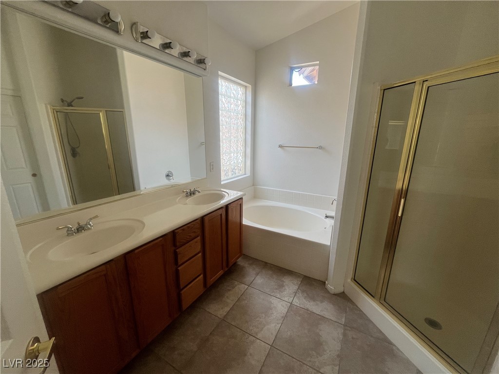 547 Pinetop Lake Street Property Photo 17