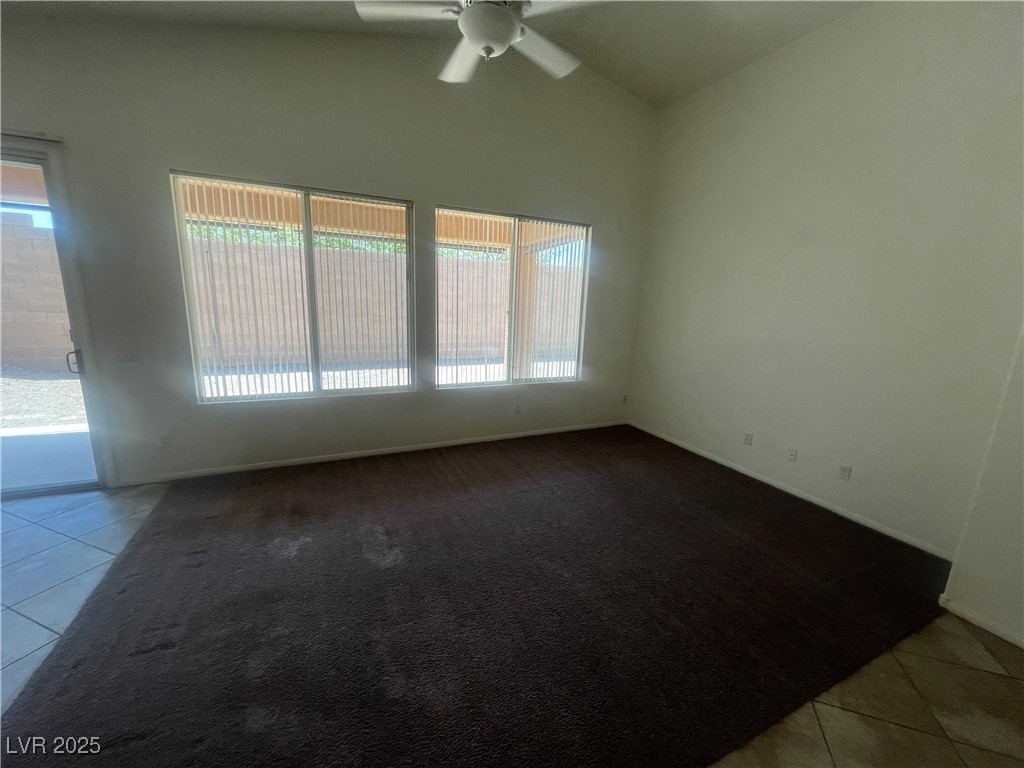 547 Pinetop Lake Street Property Photo 20