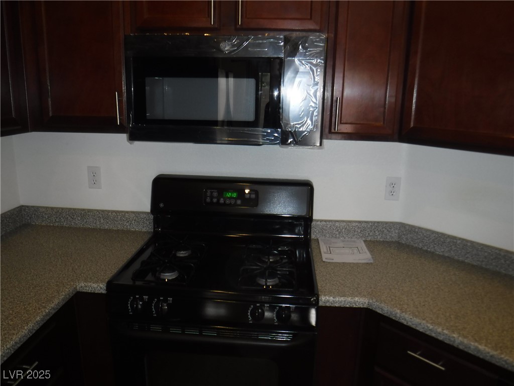 931 Appaloosa Hills Avenue Property Photo 5