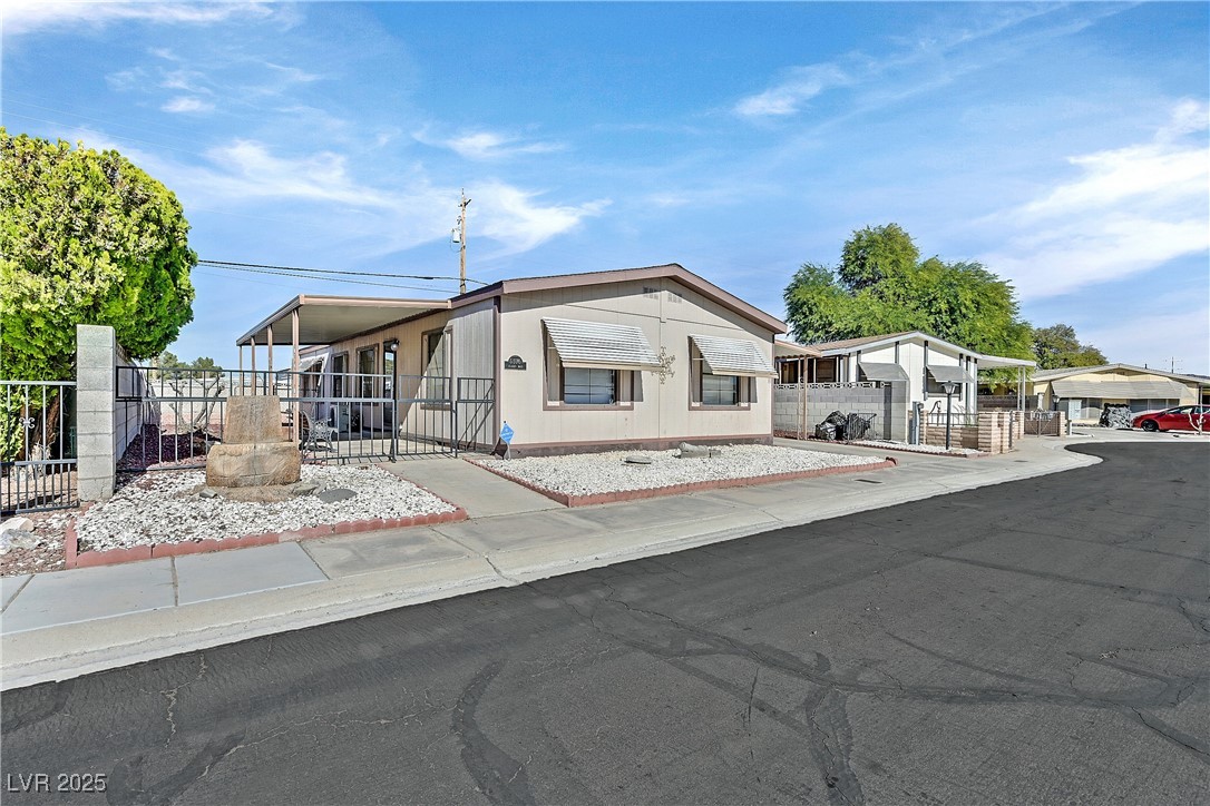 5576 Aldama Road Property Photo 1