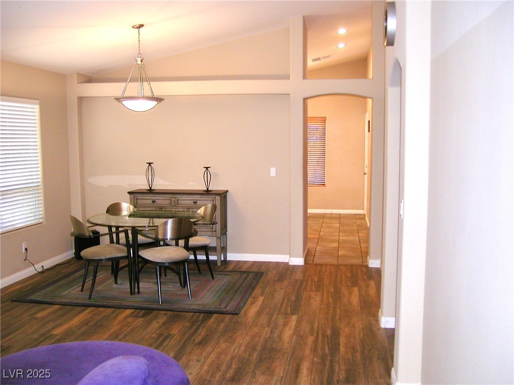 212 Horizon Peak Drive Property Photo 4