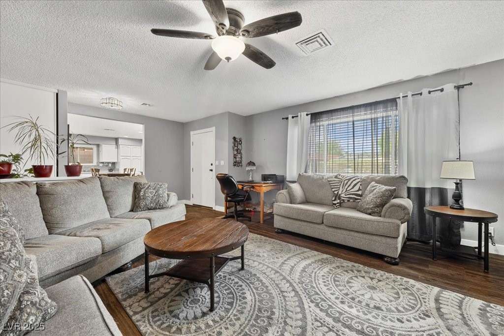 1619 Abby Avenue Property Photo 3