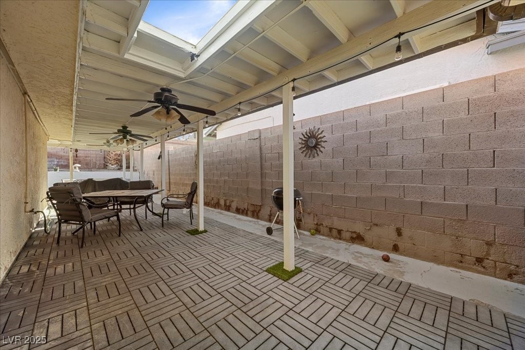 1619 Abby Avenue Property Photo 20