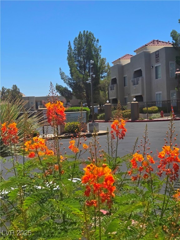 1908 Tierra Vista Drive 210 Property Photo 2