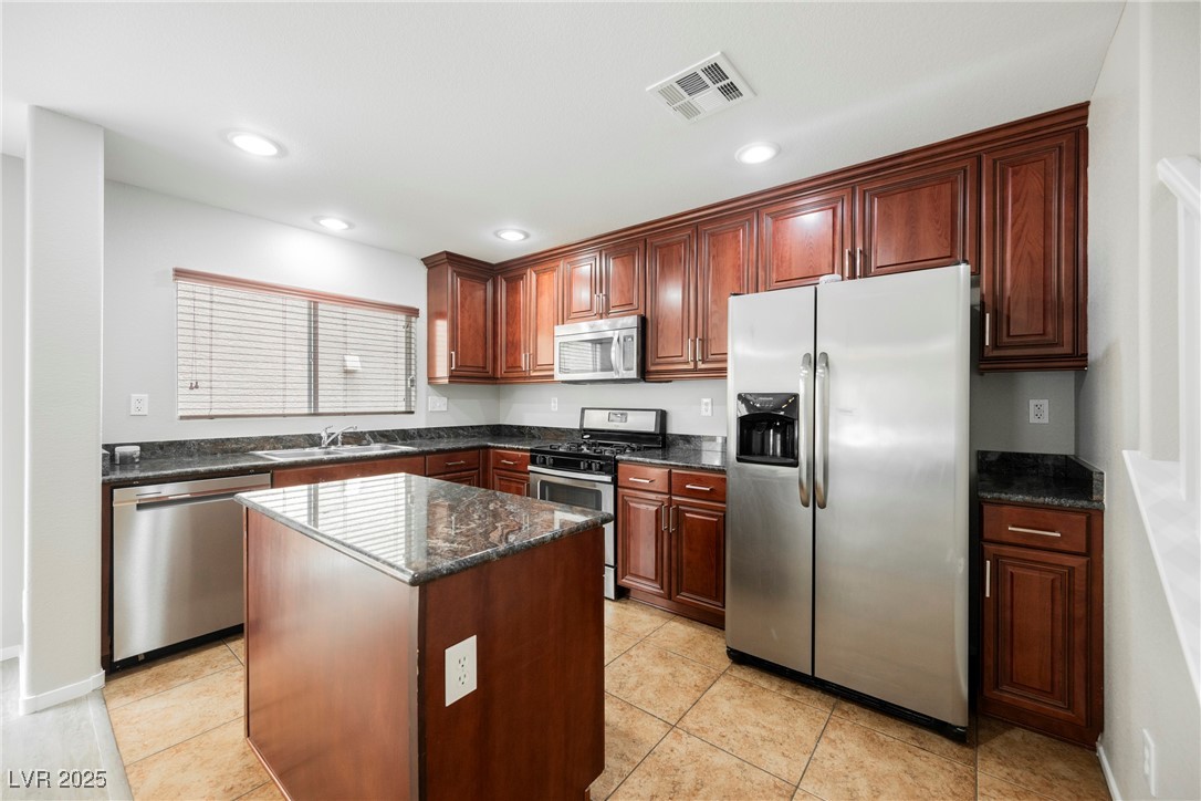 454 Brompton Street Property Photo 2