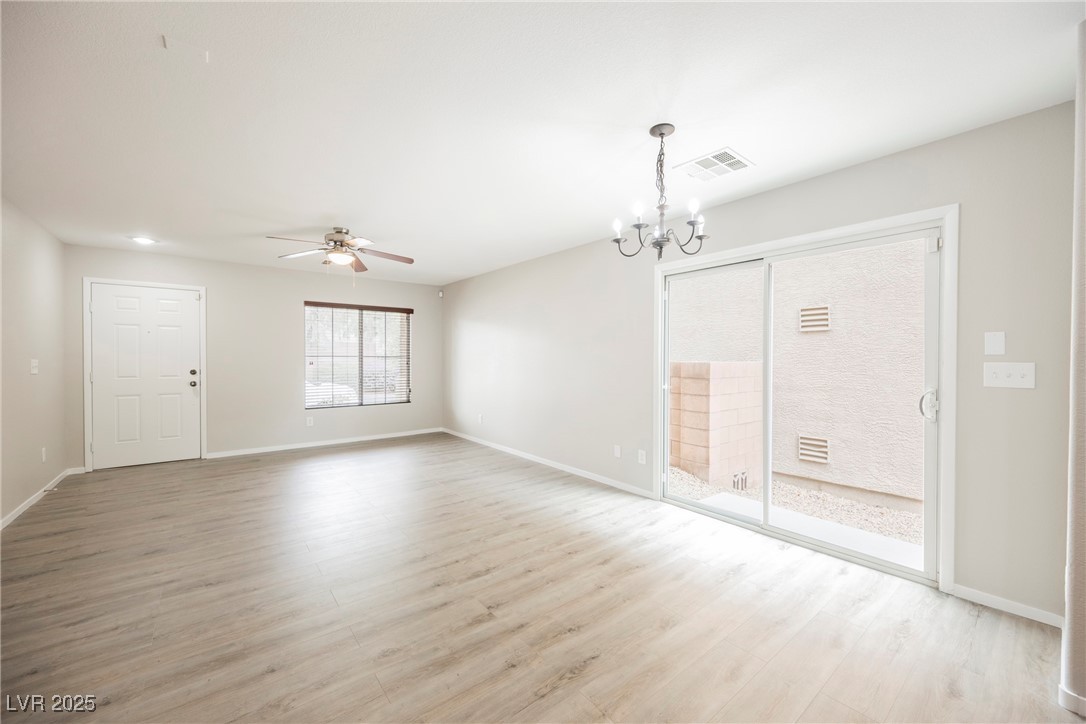 454 Brompton Street Property Photo 8