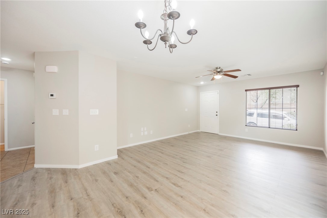 454 Brompton Street Property Photo 9