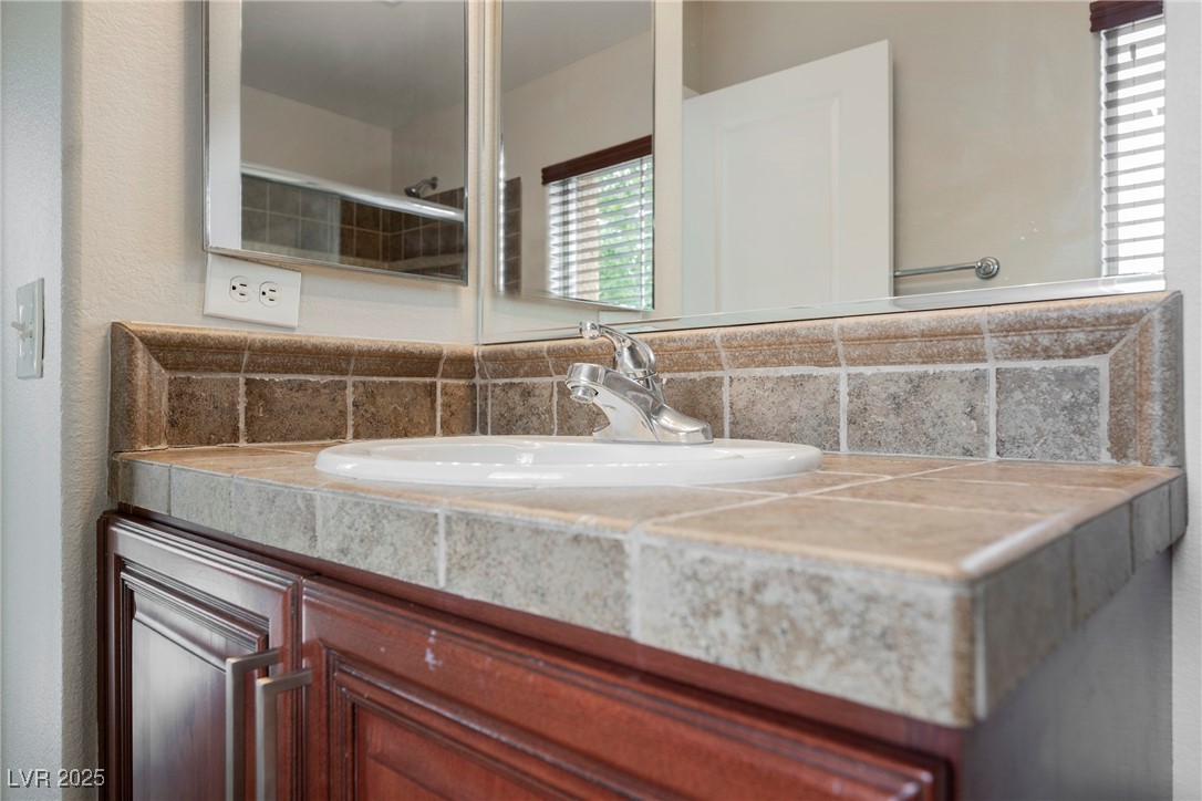 454 Brompton Street Property Photo 19