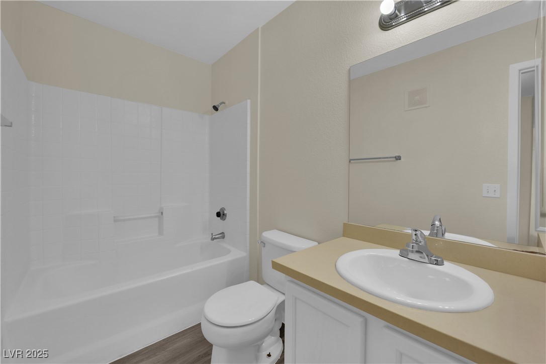 3182 Tarpon Drive 204 Property Photo 10