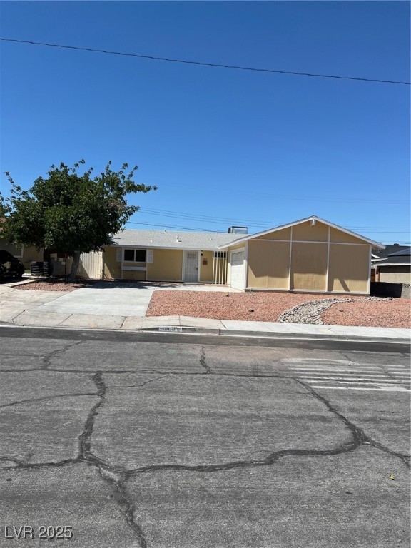 1809 Lamplighter Lane Property Photo 2