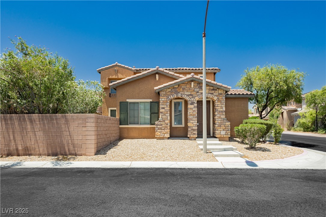 8107 Diamond Gorge Road Property Photo 3