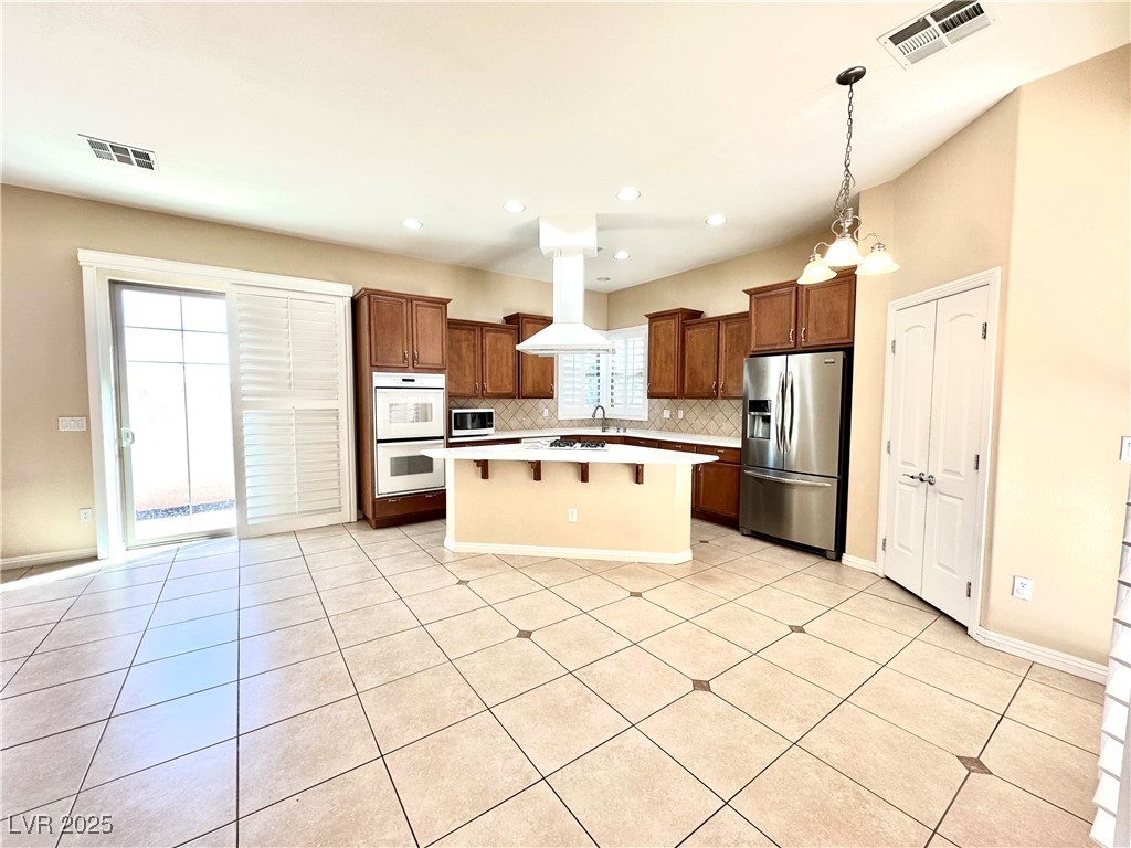 9136 Worsley Park Place Property Photo 4
