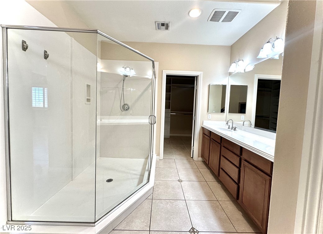 9136 Worsley Park Place Property Photo 12
