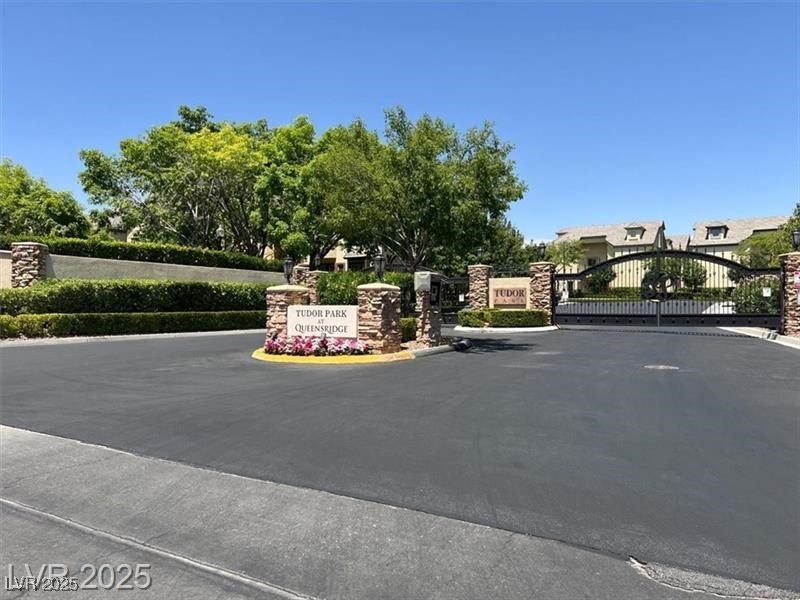 9136 Worsley Park Place Property Photo 27