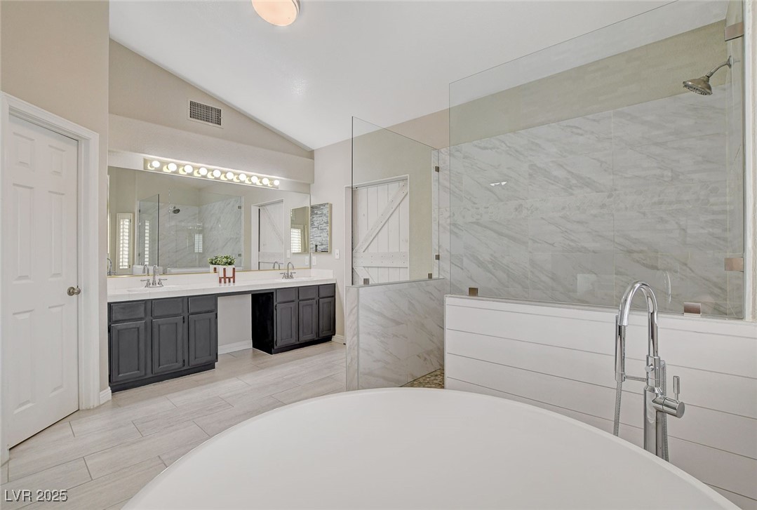 2073 Sapphire Valley Avenue Property Photo 44