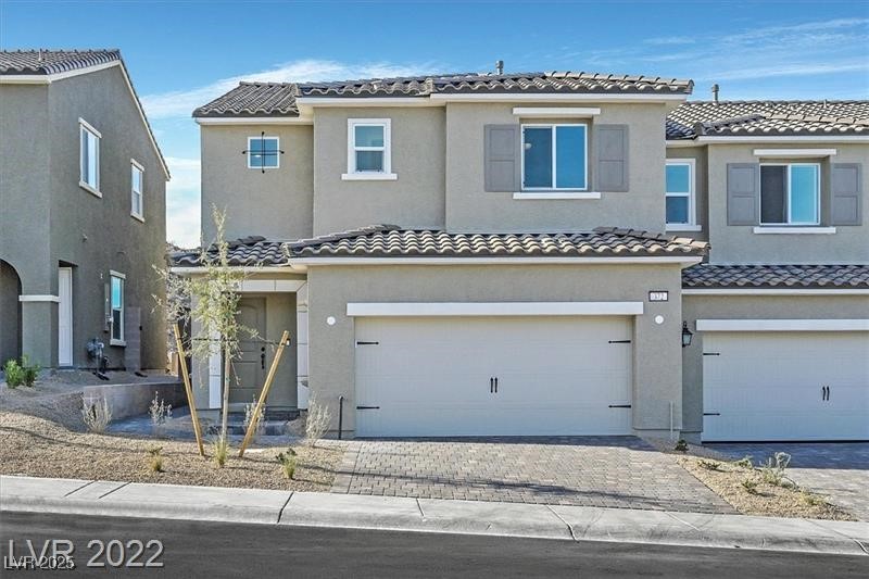 372 Rosefinch Street Property Photo 1