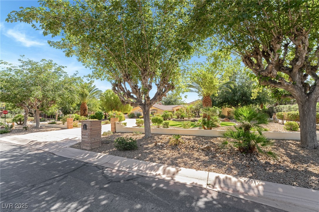 7154 Ranchito Circle Property Photo 2