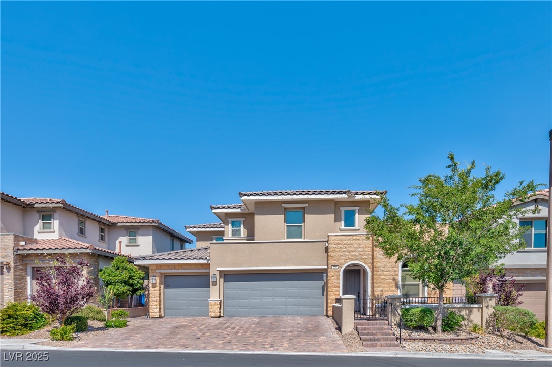 252 Castellari Drive Property Photo 1