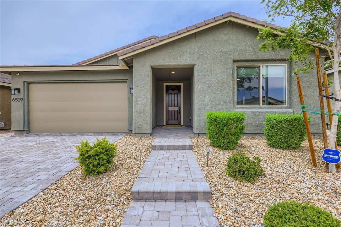 6519 Summershade Street Property Photo 4