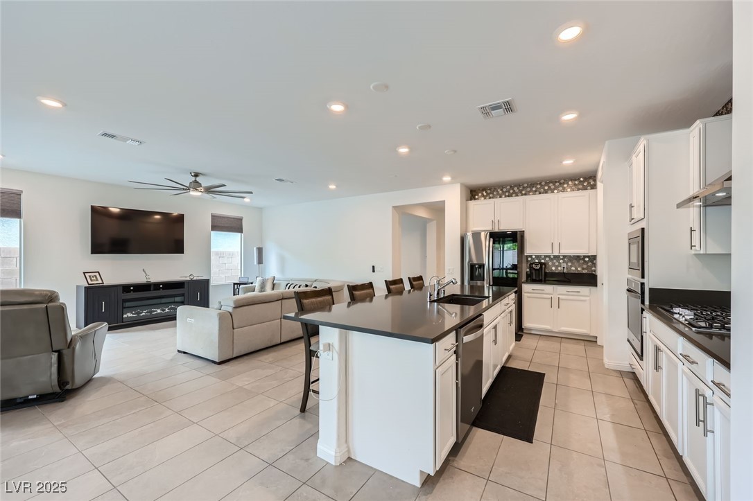 6519 Summershade Street Property Photo 10