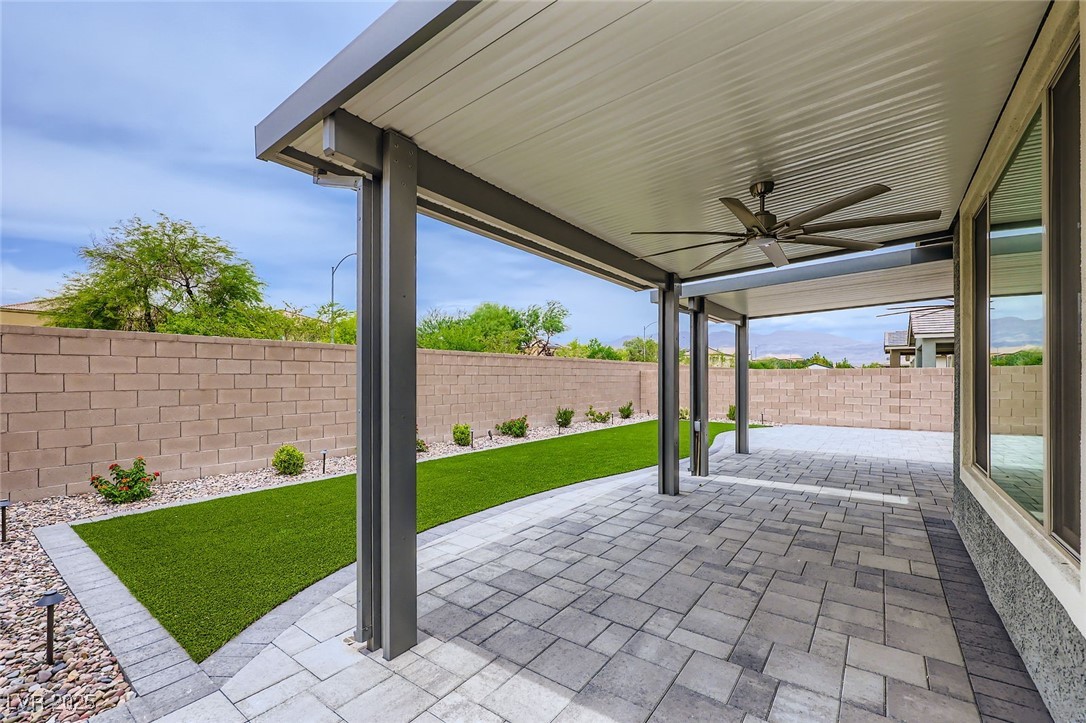 6519 Summershade Street Property Photo 25