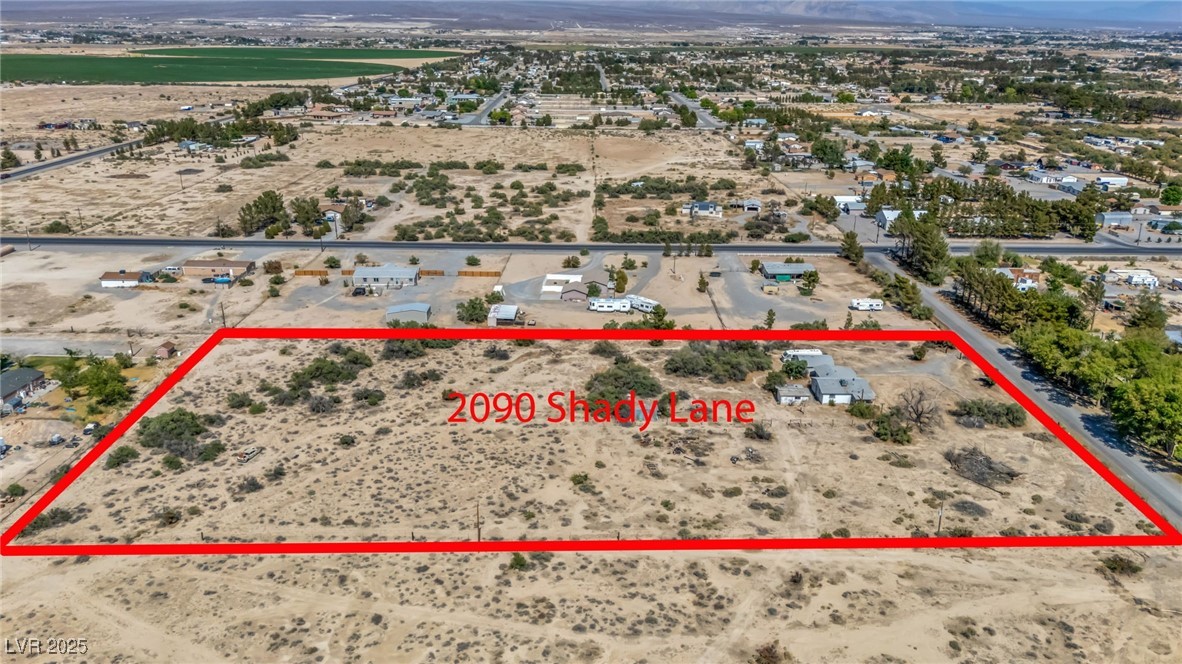 2090 Shady Lane Property Photo 3