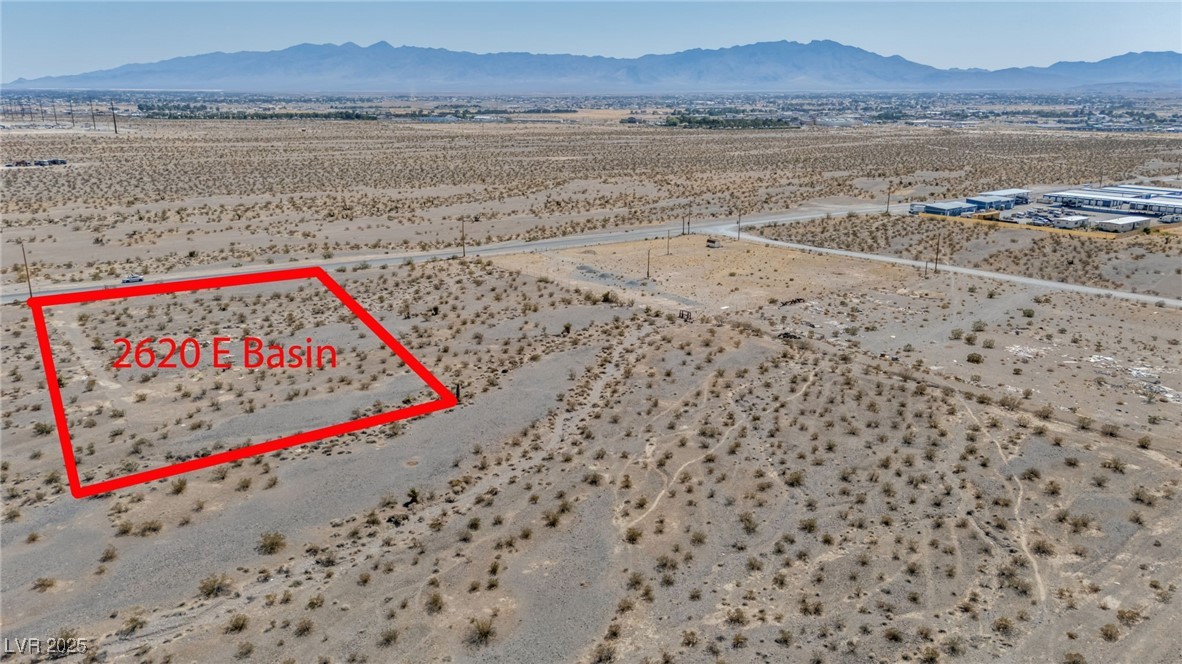 2620 East Basin Avenue Property Photo 2