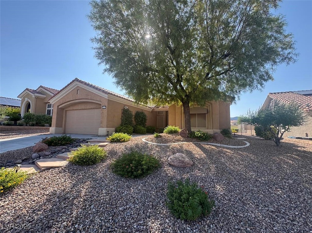 2657 Youngdale Drive Property Photo 2