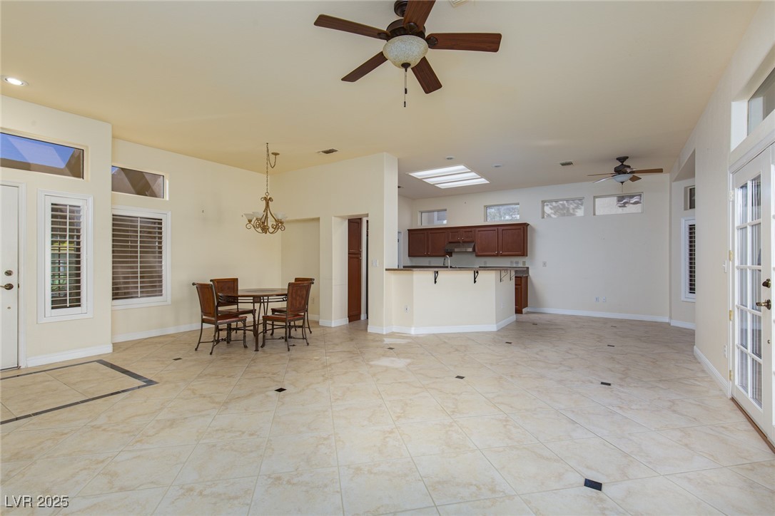 2657 Youngdale Drive Property Photo 7