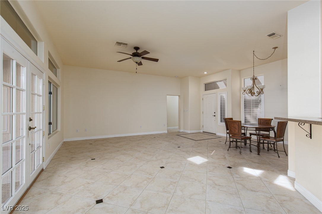2657 Youngdale Drive Property Photo 8