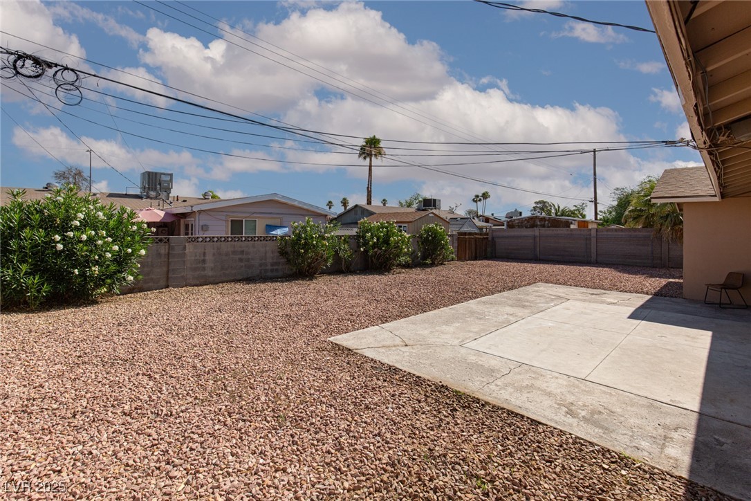 922 Westminster Avenue Property Photo 27