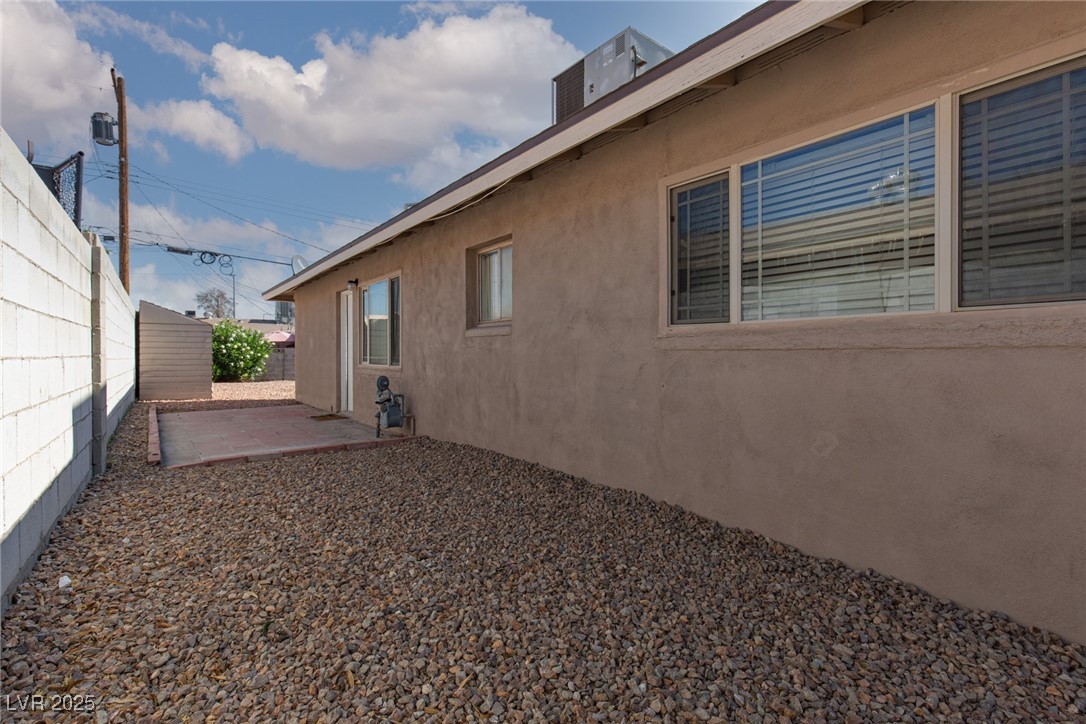 922 Westminster Avenue Property Photo 29