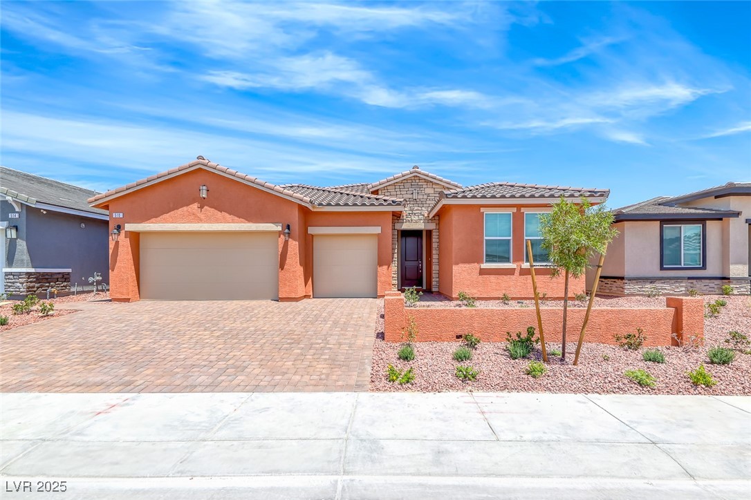 510 Copper Falcon Avenue Property Photo 1