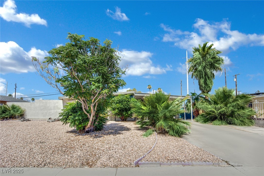 3223 Sundown Drive Property Photo 1