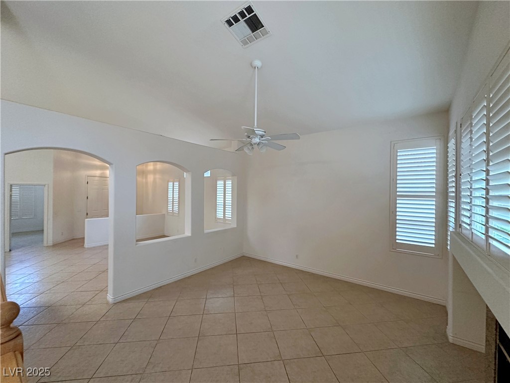 2109 Fawn Ridge Street Property Photo 8