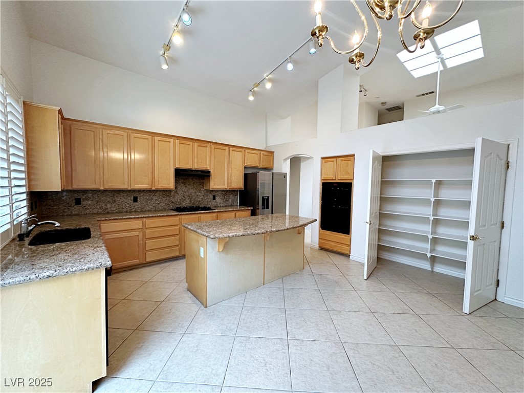 2109 Fawn Ridge Street Property Photo 10