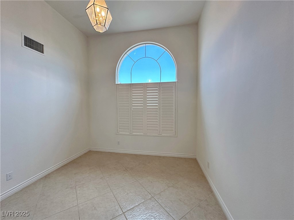 2109 Fawn Ridge Street Property Photo 16