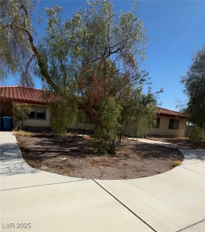 2969 East Quail Avenue Property Photo 1