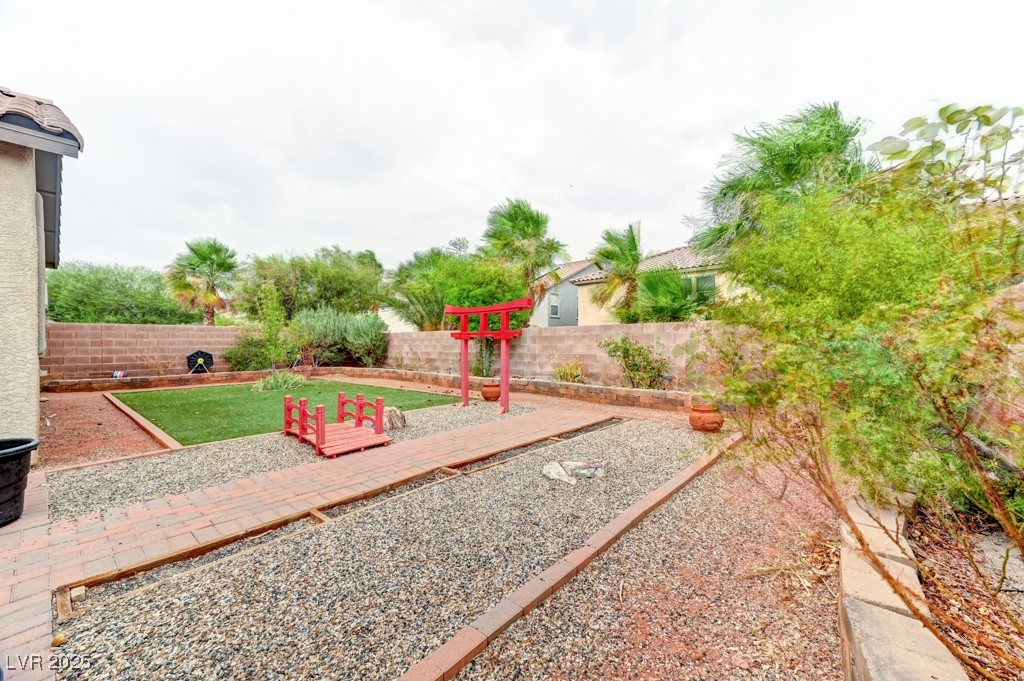 6720 Sand Swallow Street Property Photo 25