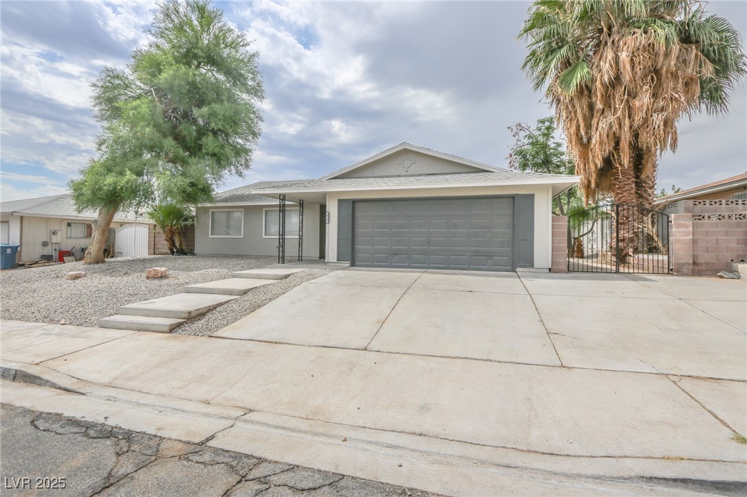 4269 Roanridge Avenue Property Photo 1