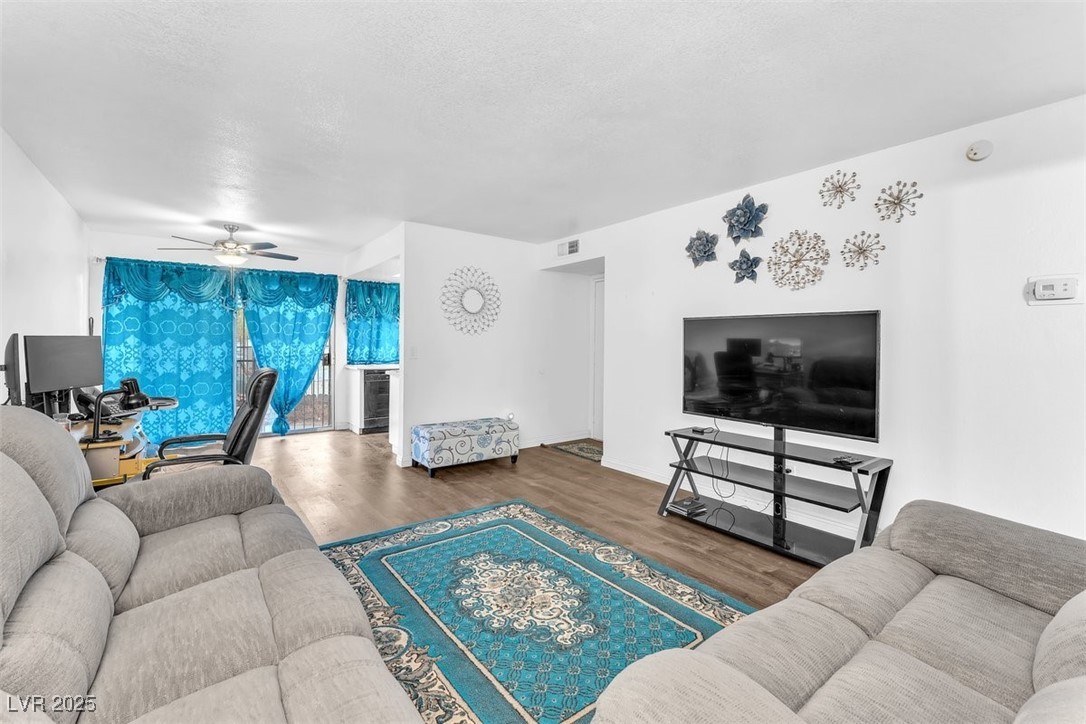 1405 Vegas Valley Drive 347 Property Photo 13