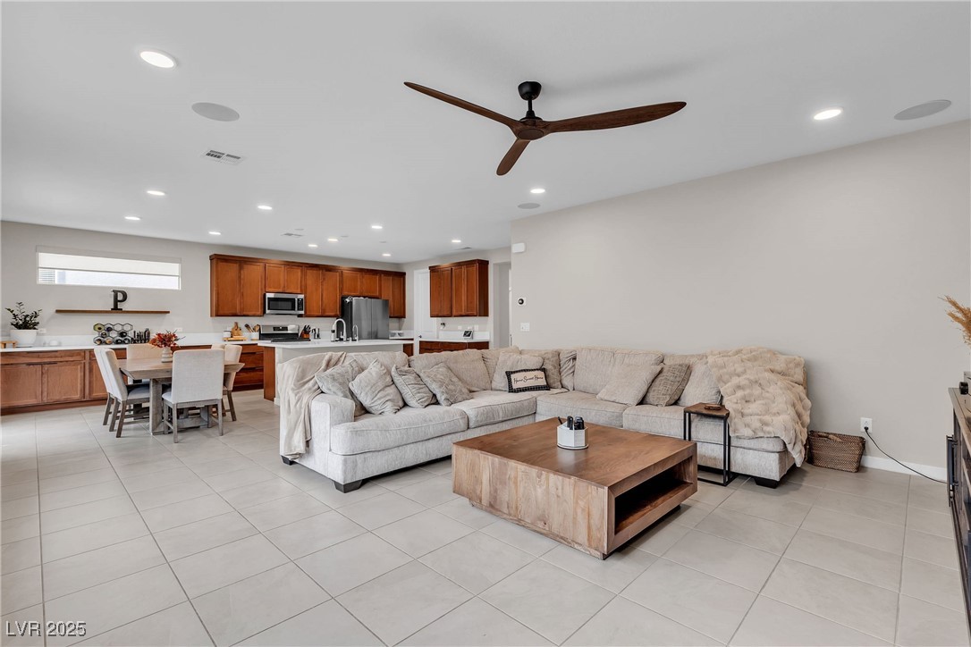 1309 Azure Jay Avenue Property Photo 10