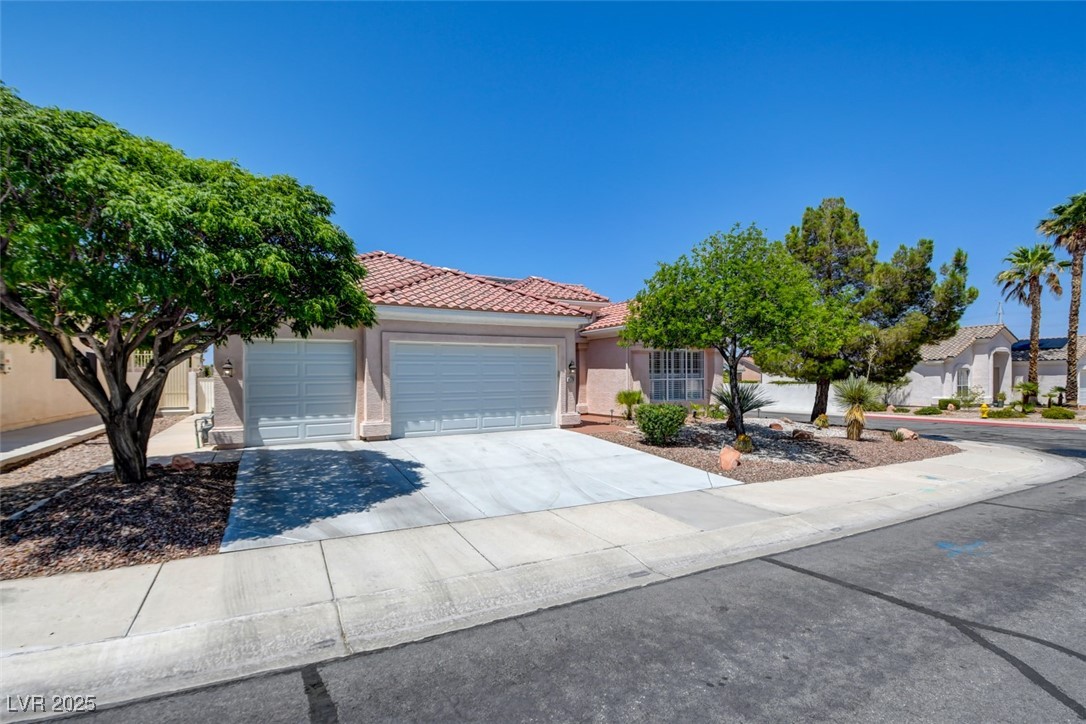 8528 Crest Hill Avenue Property Photo 1