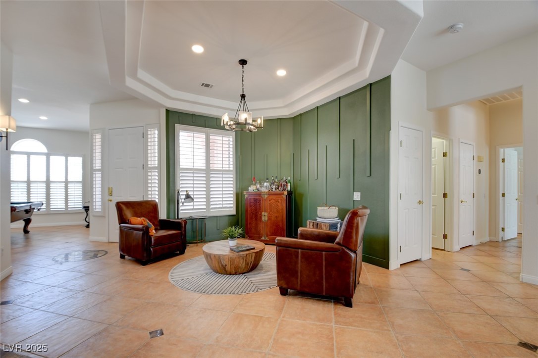 8528 Crest Hill Avenue Property Photo 8